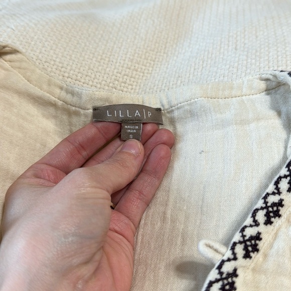 Lilla P Front Embroidered Gauze Top Boho Flowy V Neck Tassel Cream Flare Sleeve - Picture 6 of 9